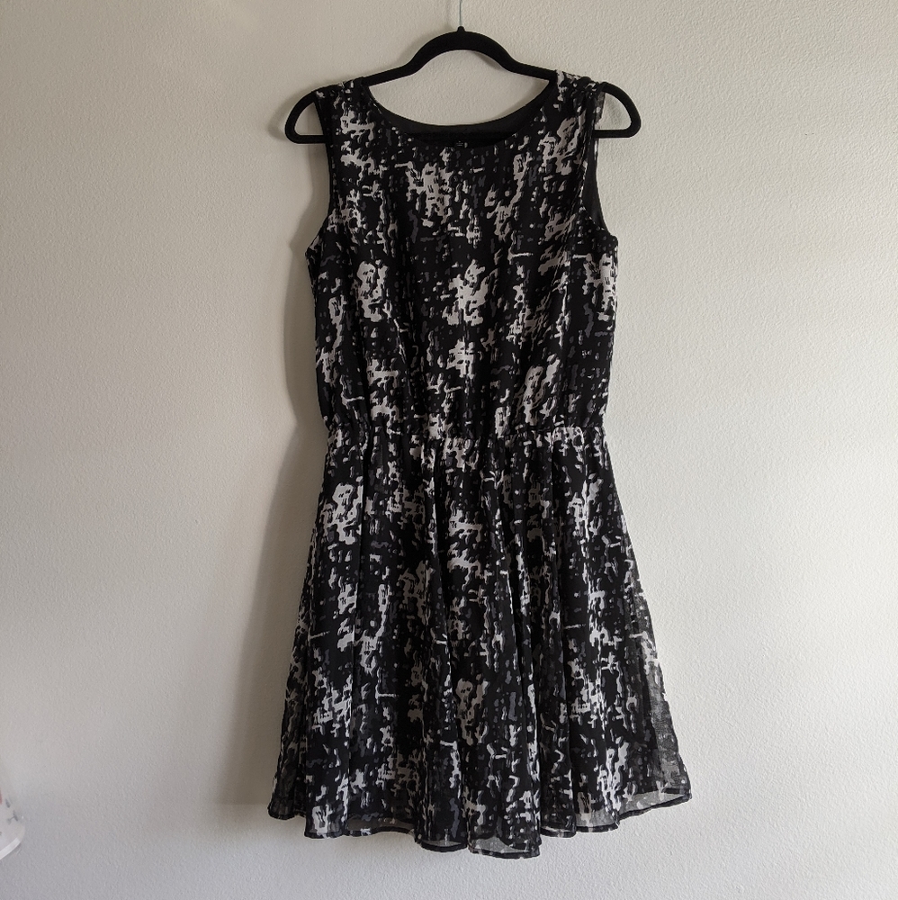 Uniqlo Black Patterned Dress